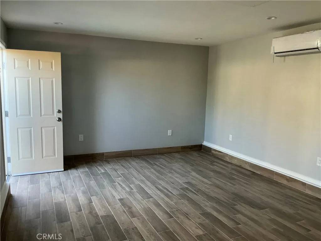 Long Beach, CA 90807,3229 Locust Avenue
