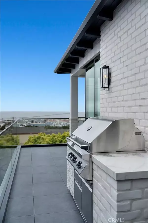 Manhattan Beach, CA 90266,1204 Fisher Ave