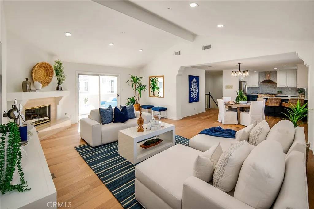 2401 Vanderbilt Lane #B, Redondo Beach, CA 90278