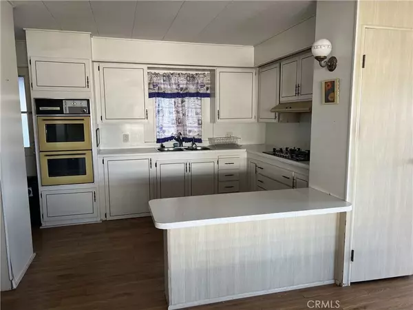 Torrance, CA 90505,2550 Pacific Coast Hwy. #117