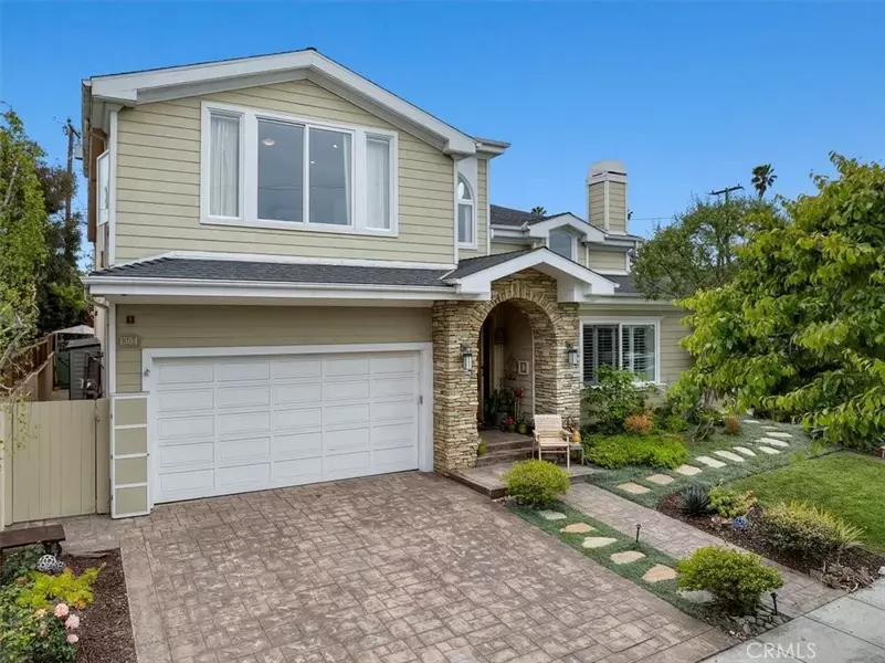 1304 Harkness St., Manhattan Beach, CA 90266