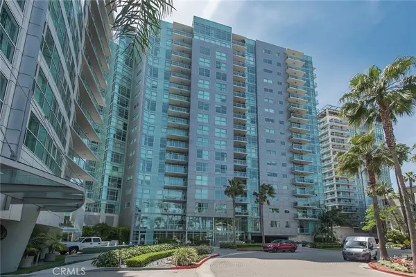 Marina Del Rey, CA 90292,13650 Marina Pointe Drive #908