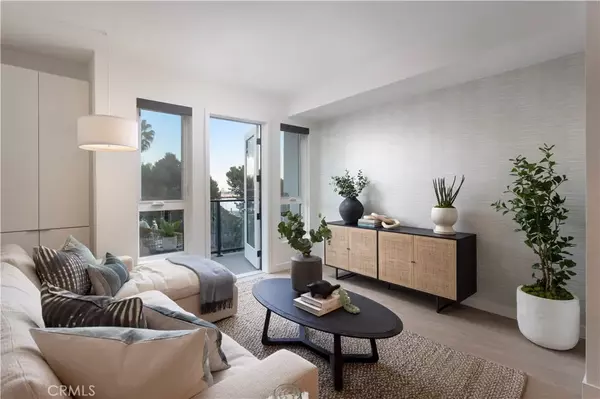 San Pedro, CA 90731,551 S Harbor #428