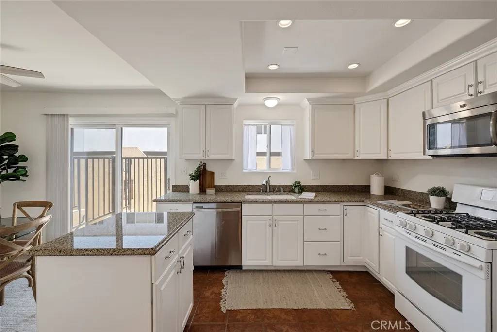 Torrance, CA 90503,20310 Anza Avenue #O