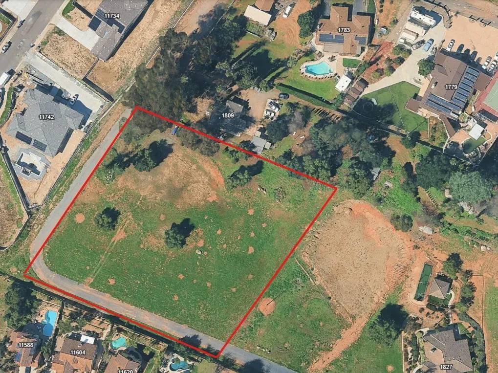 El Cajon, CA 92020,1819 Monte Vista