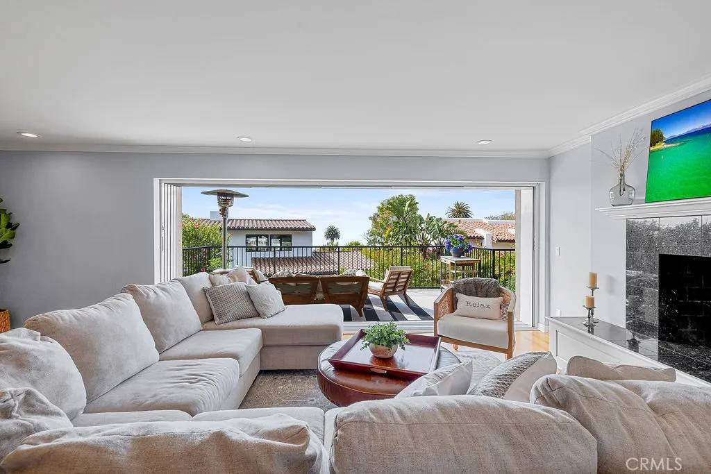 1609 Via Montemar, Palos Verdes Estates, CA 90274
