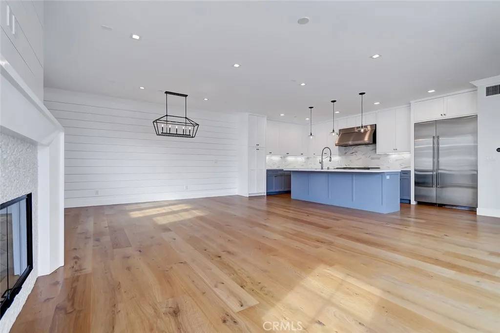 Hermosa Beach, CA 90254,1100 Cypress Avenue