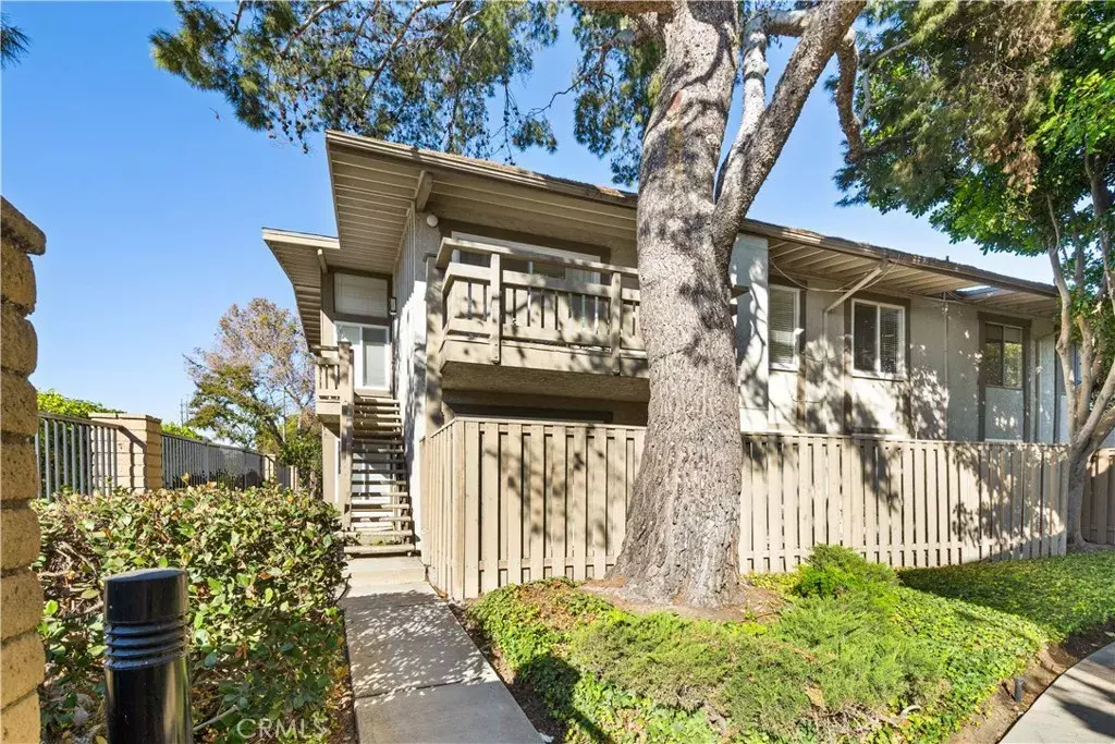 Torrance, CA 90502,20506 S Vermont Avenue #61