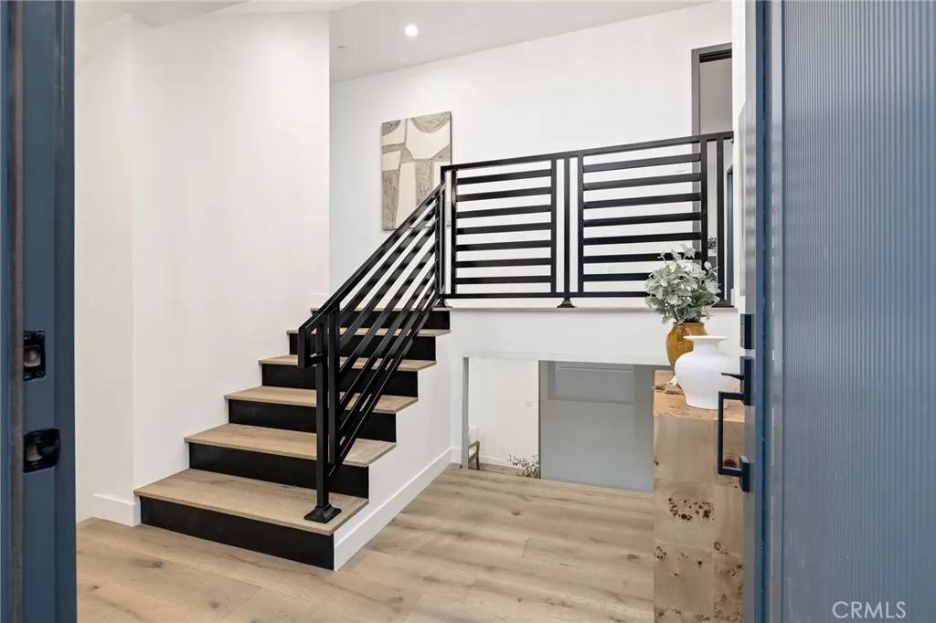 Hermosa Beach, CA 90254,1024 17th Street