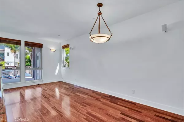 Hawthorne, CA 90250,5506 W 149th Place #10