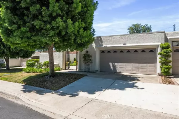 Laguna Woods, CA 92637,5520 Via La Mesa #A