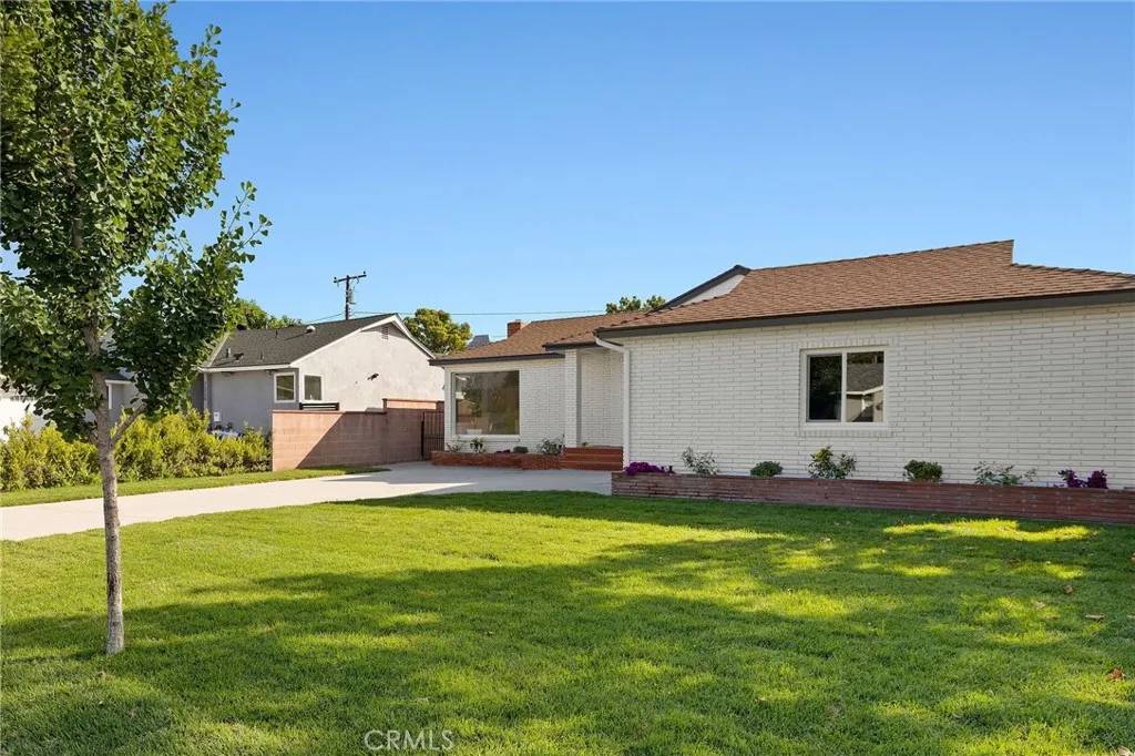 Downey, CA 90240,7214 Finevale Drive