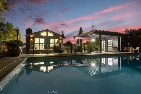 1012 10th Street, Manhattan Beach, CA 90266