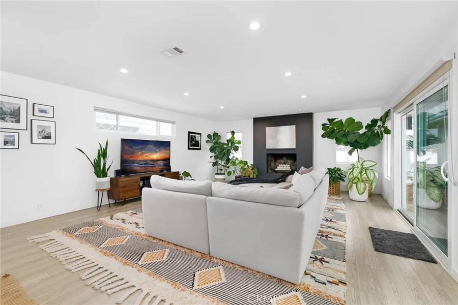 6242 E Pageantry Street, Long Beach, CA 90808