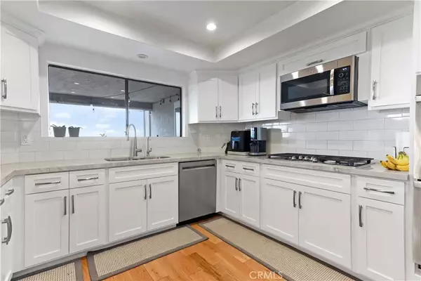 Signal Hill, CA 90755,1995 Molino Avenue #102