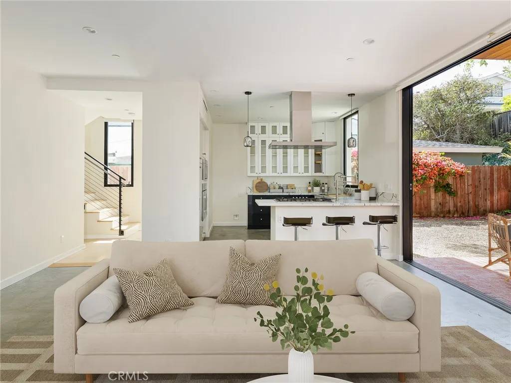 El Segundo, CA 90245,512 Sierra Place