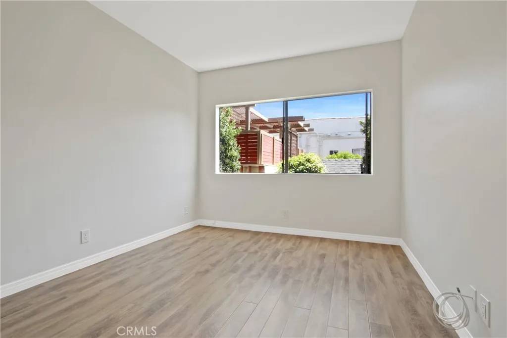 Hermosa Beach, CA 90254,33 4th Street #31