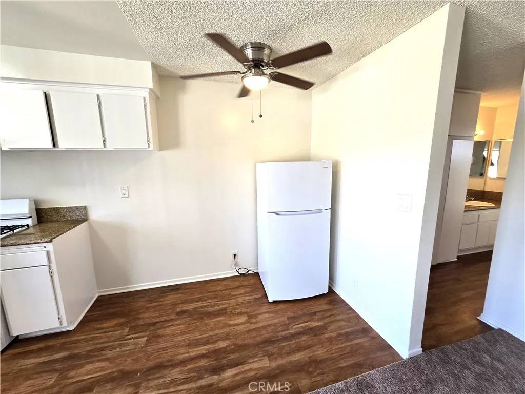 Hawthorne, CA 90250,4015 W 137th Street #223