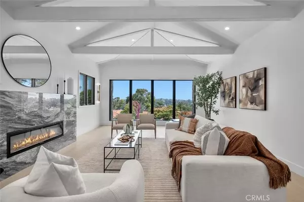Palos Verdes Estates, CA 90274,2708 Via Elevado