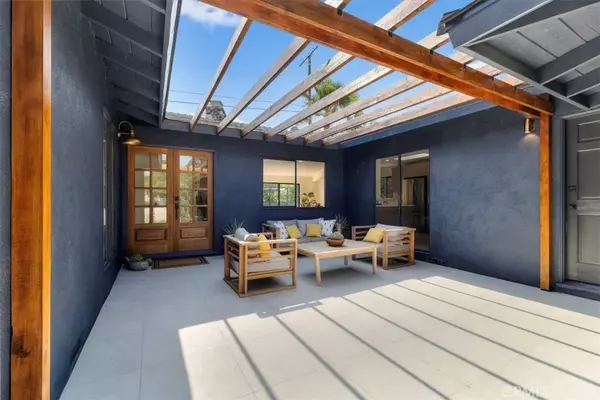 923 Larker Avenue, Los Angeles, CA 90042