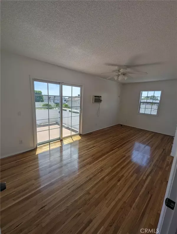 San Pedro, CA 90731,891 W Elberon Avenue