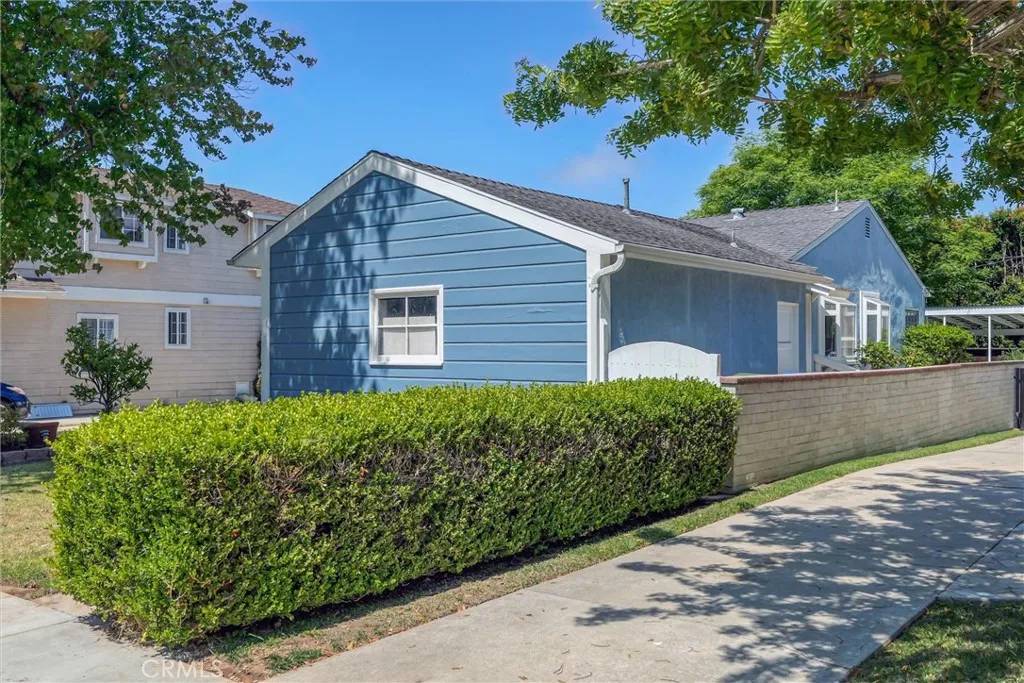Los Angeles, CA 90045,7931 Belton Drive
