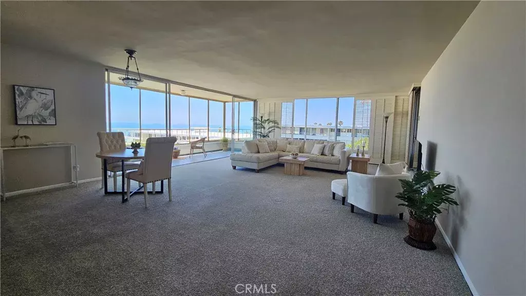 Rancho Palos Verdes, CA 90275,32735 Seagate Drive #307