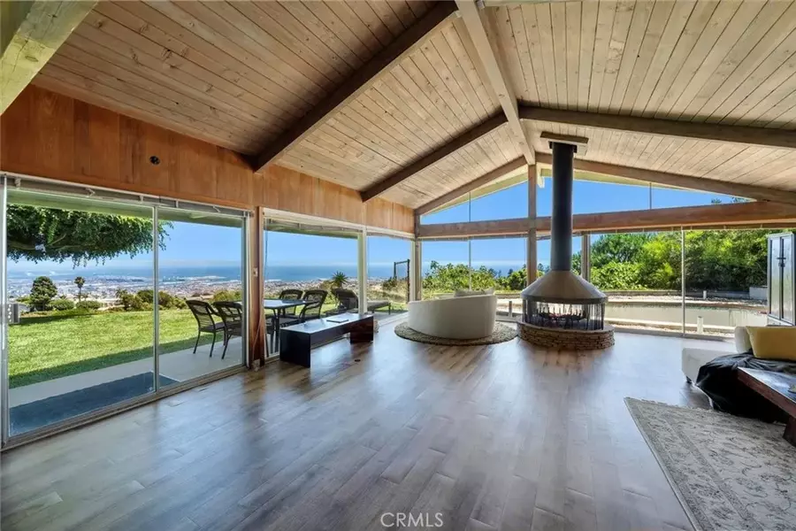 3111 Deluna Drive, Rancho Palos Verdes, CA 90275