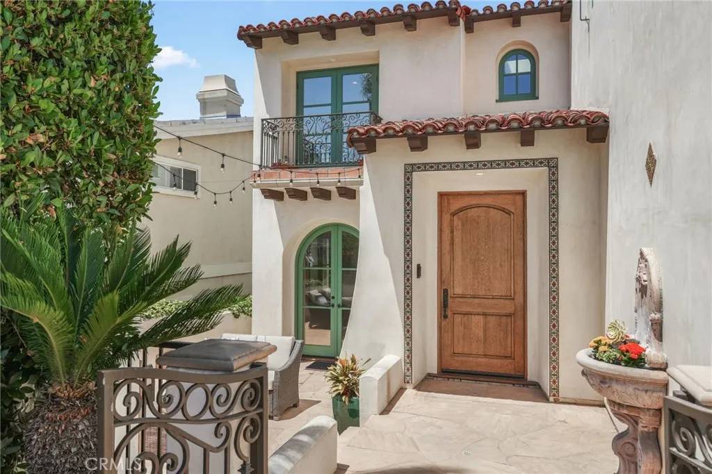 Manhattan Beach, CA 90266,1337 8th Street