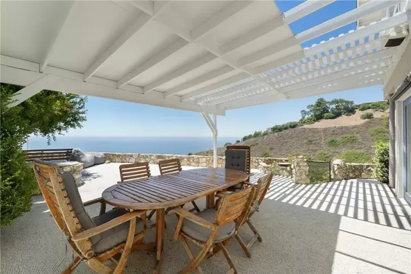 Rancho Palos Verdes, CA 90275,3666 Greve Drive