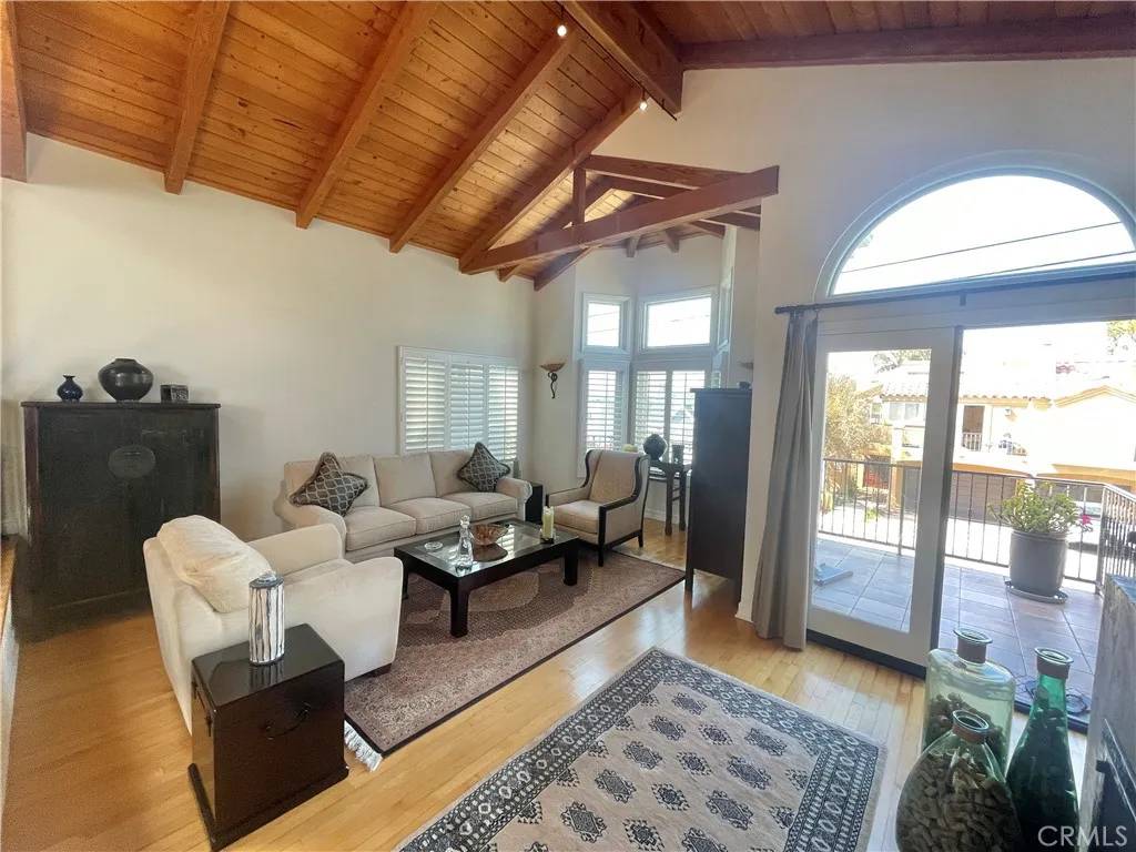 Hermosa Beach, CA 90254,1136 10th Street
