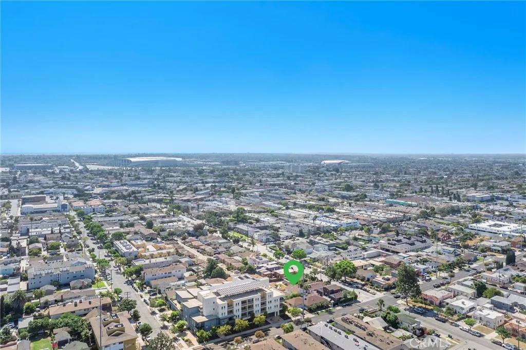 239 W Hillcrest Boulevard, Inglewood, CA 90301
