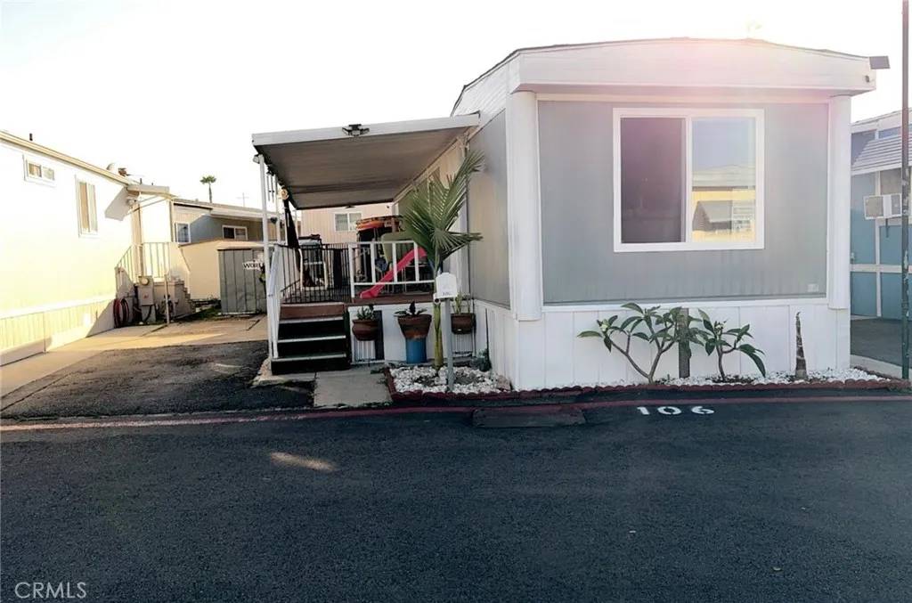23701 Western #106, Torrance, CA 90501