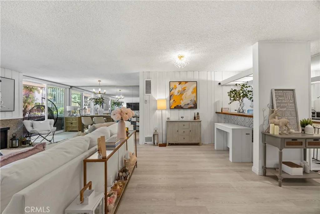 6315 Green Valley Circle #100, Culver City, CA 90230