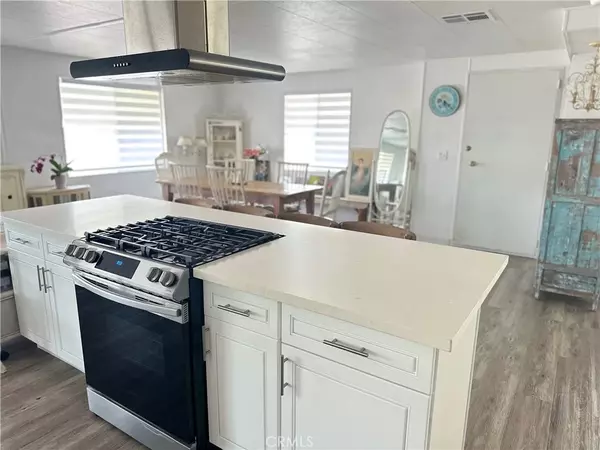 Harbor City, CA 90710,1065 W Lomita #295