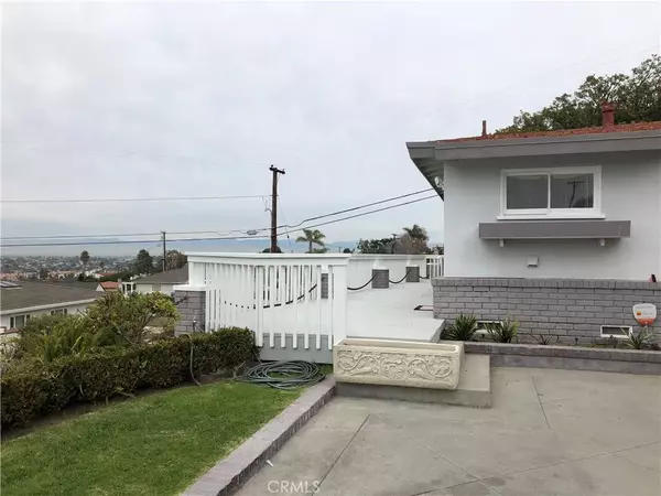 202 Via Mesa Grande, Redondo Beach, CA 90277