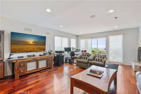 Hermosa Beach, CA 90254,867 Aubrey Court #1