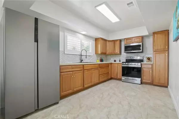 Lomita, CA 90717,2477 253rd Street