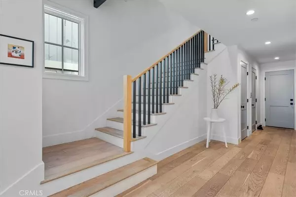 Manhattan Beach, CA 90266,441 34th Street