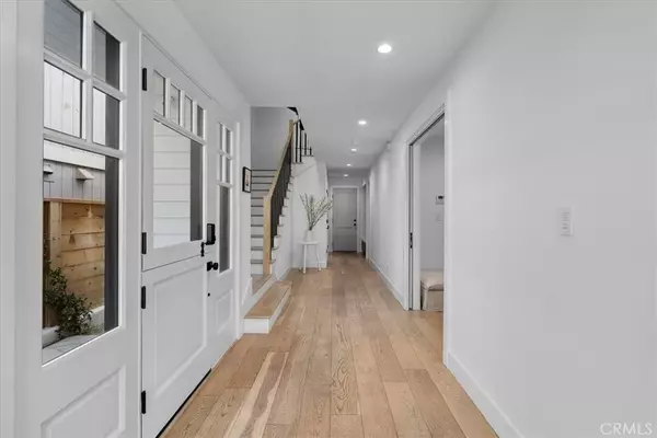 Manhattan Beach, CA 90266,441 34th Street