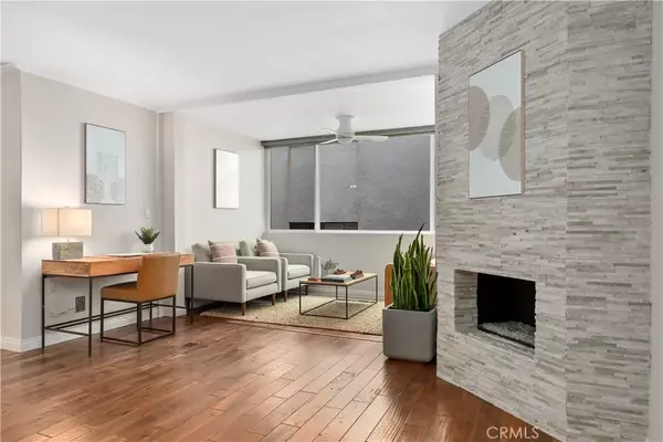 Santa Monica, CA 90403,930 3rd Street #106