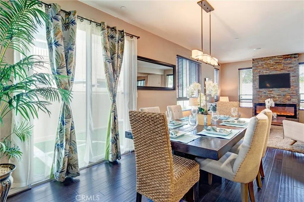 Hawthorne, CA 90250,12001 Rock Creek Court