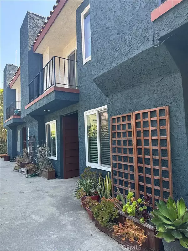 Los Angeles, CA 90066,11916 Venice Blvd #4