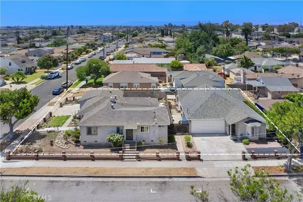 11905 Freeman, Hawthorne, CA 90250