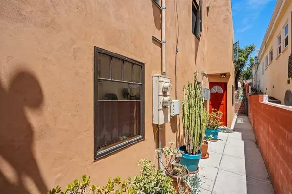 Hermosa Beach, CA 90254,832 Cypress Avenue
