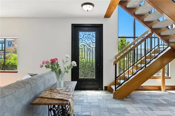 Culver City, CA 90230,10717 Whitburn Street