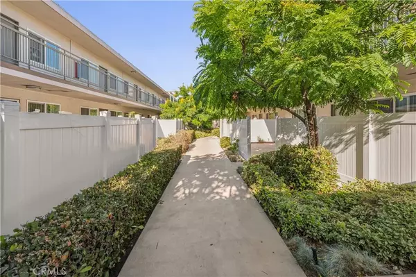 Torrance, CA 90503,20917 Amie Avenue #16