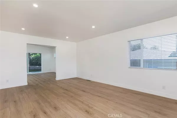 Sierra Madre, CA 91024,247 E Laurel Avenue #B