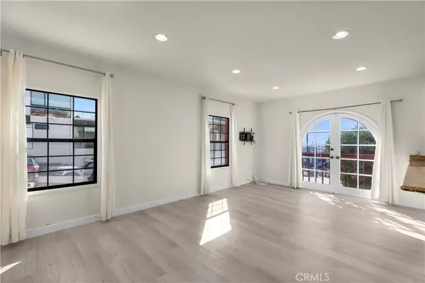Hermosa Beach, CA 90254,207 16th Street