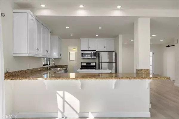 Hermosa Beach, CA 90254,207 16th Street